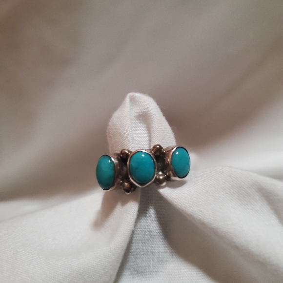 Rings - Picture 2 of 8